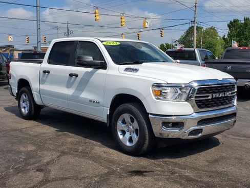 Used 2023 RAM 1500 Big Horn AWD/4WD image 2