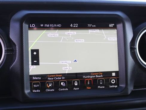 Used 2023 Jeep Wrangler Unlimited Sahara image 33