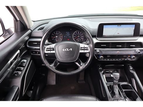 Used 2022 Kia Telluride S FWD image 20