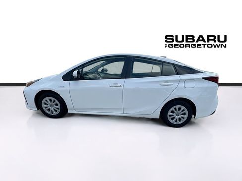 Used 2022 Toyota Prius LE FWD image 4