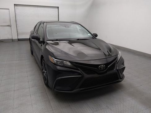 Used 2023 Toyota Camry SE FWD image 14
