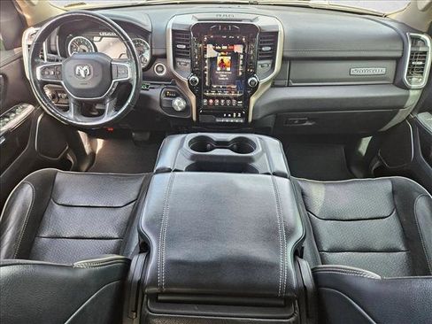 Used 2019 RAM 1500 Laramie image 11