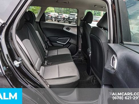 Used 2025 Kia Soul LX w/ LX Technology Package FWD image 23