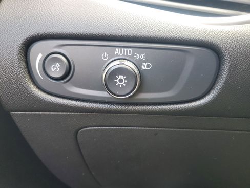 Used 2024 Chevrolet Malibu LT image 28