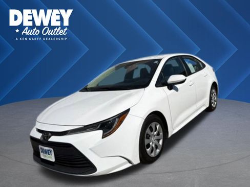 Used 2023 Toyota Corolla LE FWD image 1