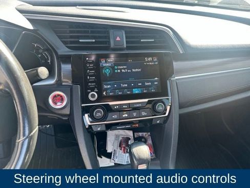 Used 2019 Honda Civic Touring image 12
