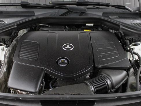 Used 2025 Mercedes-Benz GLC 300 image 39
