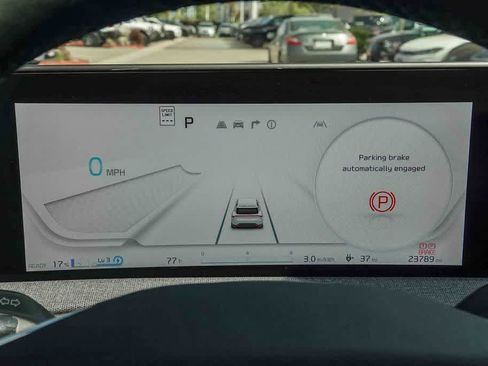 Certified 2024 Kia EV6 Light AWD/4WD image 23