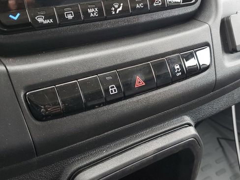 New 2025 RAM ProMaster 1500 w/ Quick Order Package 22G SLT image 26