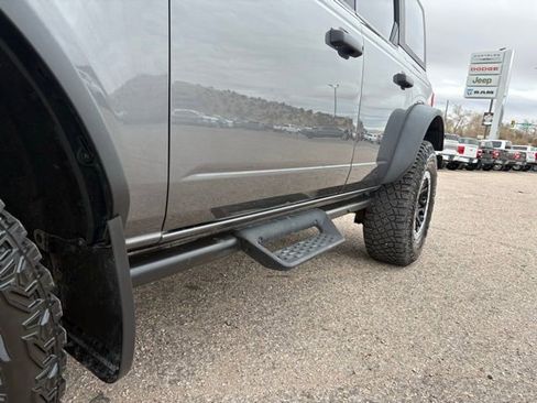 Used 2024 Ford Bronco Black Diamond w/ Sasquatch Package image 10
