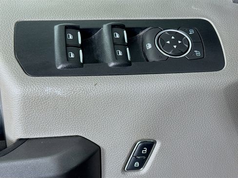 Used 2017 Ford F150 XLT w/ Trailer Tow Package image 21