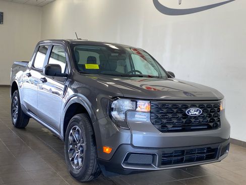 New 2026 Ford Maverick XLT w/ Equipment Group 301A AWD/4WD image 9