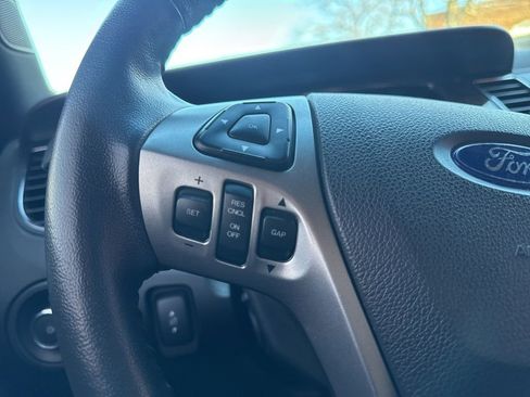 Used 2013 Ford Taurus Limited image 12