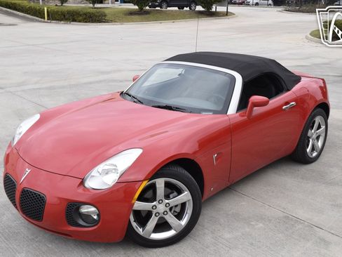 Used 2007 Pontiac Solstice GXP w/ Premium Package image 8