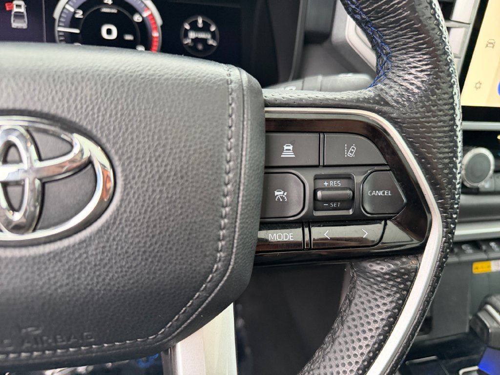 Used 2024 Toyota Tundra Platinum AWD/4WD image 16