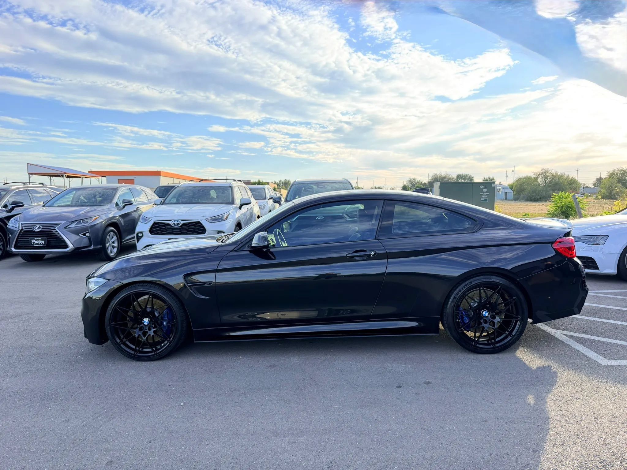 Used 2018 BMW M4 Coupe RWD image 8