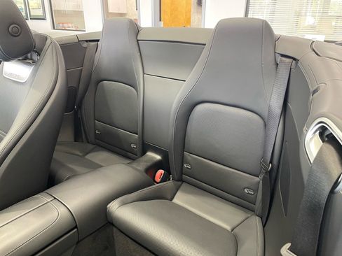Used 2022 Mercedes-Benz SL 63 AMG 4MATIC image 31