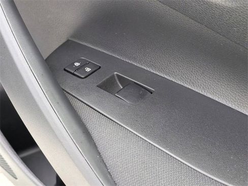 Used 2025 Toyota Corolla LE image 33