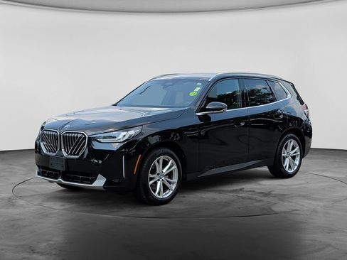 Used 2025 BMW X3 xDrive30i AWD/4WD image 3