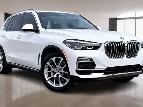 Used 2021 BMW X5 xDrive40i w/ Premium Package image 11