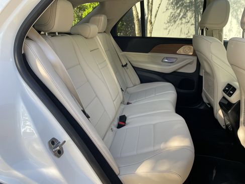 Certified 2024 Mercedes-Benz GLE 450 4MATIC image 44