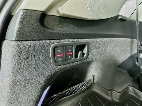 Used 2023 Audi Q7 3.0T Premium Plus image 36