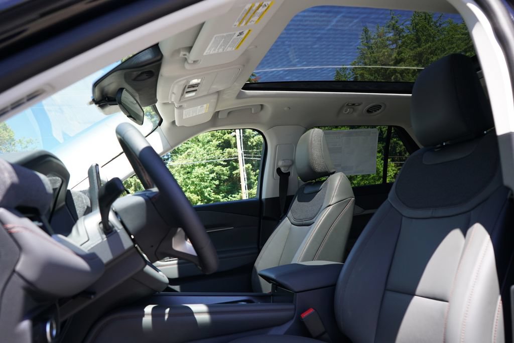 New 2026 Ford Explorer Active w/ Active Comfort Package AWD/4WD image 18