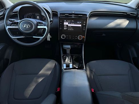 Certified 2024 Hyundai Tucson SE FWD image 19