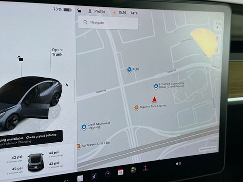 Used 2023 Tesla Model 3 Standard Range image 19