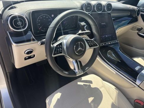 Used 2023 Mercedes-Benz GLC 300 image 18
