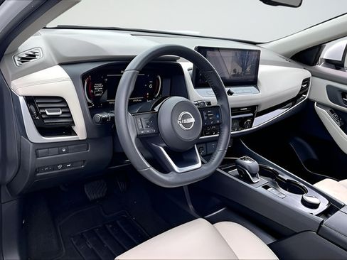 Certified 2024 Nissan Rogue SL AWD/4WD image 14