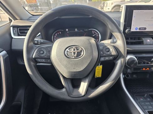 Used 2024 Toyota RAV4 LE AWD/4WD image 37