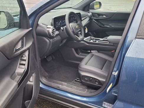 New 2026 Chevrolet Equinox LT w/ Convenience Package II FWD image 18