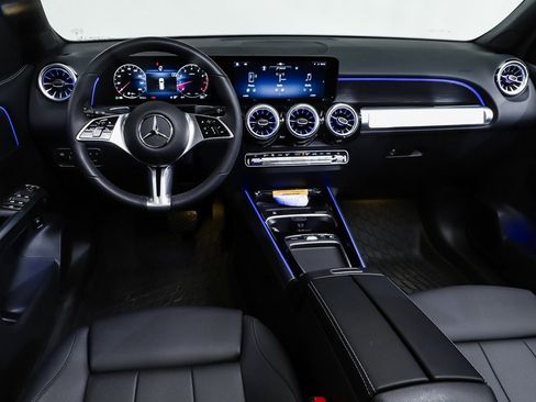 New 2026 Mercedes-Benz GLB 250 4MATIC image 6