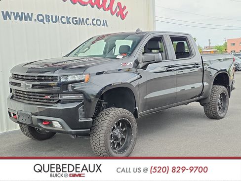 Used 2019 Chevrolet Silverado 1500 LT Trail Boss AWD/4WD image 3