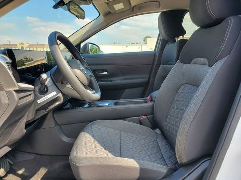 New 2026 Nissan Kicks SV w/ Cold Weather Package image 17