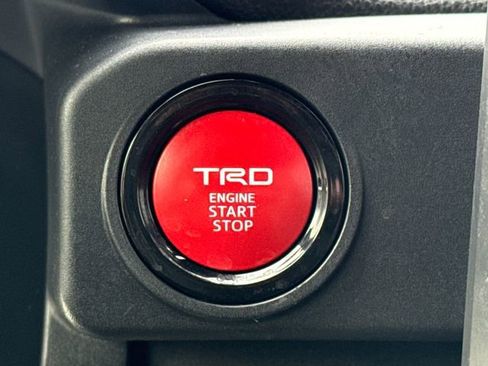 Used 2024 Toyota Tacoma TRD Sport w/ TRD Sport Upgrade Package image 26