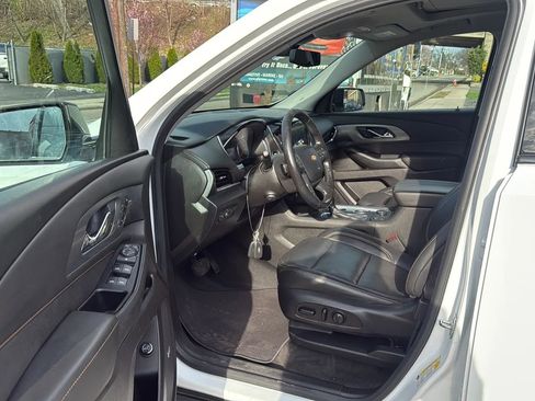 Used 2020 Chevrolet Traverse Premier w/ Redline Edition image 23