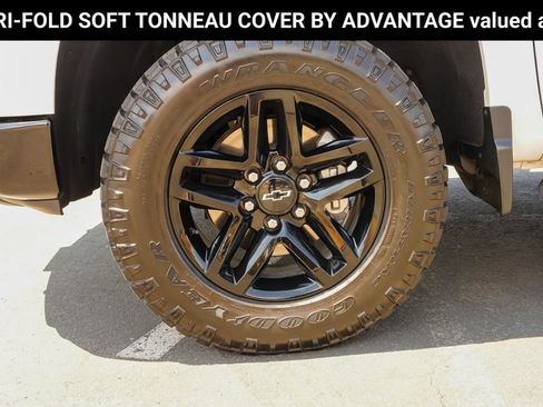 Used 2023 Chevrolet Silverado 1500 LT Trail Boss w/ Convenience Package II AWD/4WD image 10