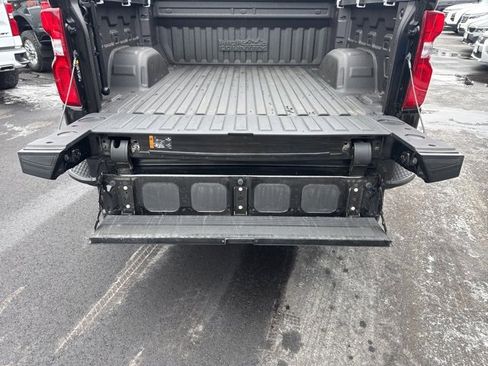 Used 2022 Chevrolet Silverado 1500 High Country image 28