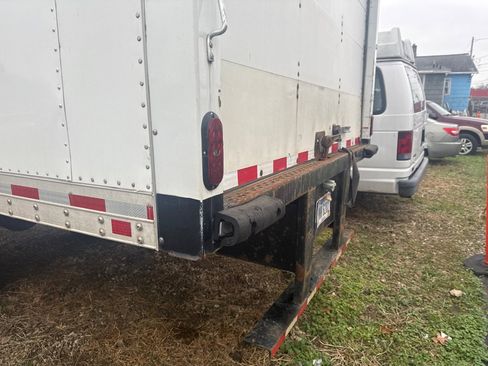 Used 2019 Ford F650 2WD Regular Cab Super Duty image 5