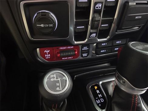 Used 2022 Jeep Wrangler Unlimited Rubicon w/ Xtreme Recon 35" Tire Package image 19