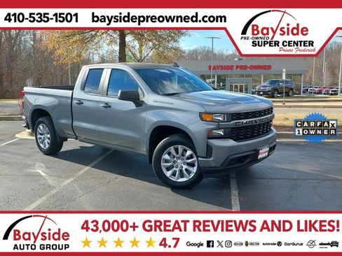 Used 2022 Chevrolet Silverado 1500 Custom image 1