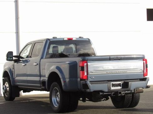 Used 2023 Ford F450 Platinum w/ FX4 Off-Road Package image 5
