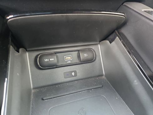 Certified 2022 Kia Telluride SX w/ SX Prestige Package image 32