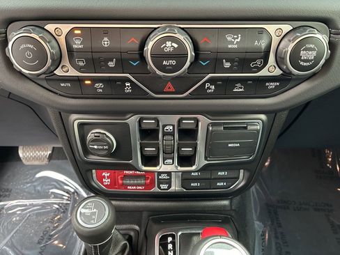 Used 2024 Jeep Wrangler Unlimited Rubicon 392 AWD/4WD image 13
