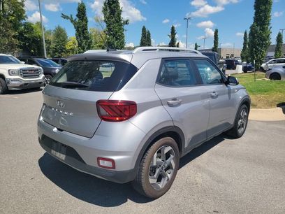 Used 2025 Hyundai Venue SEL