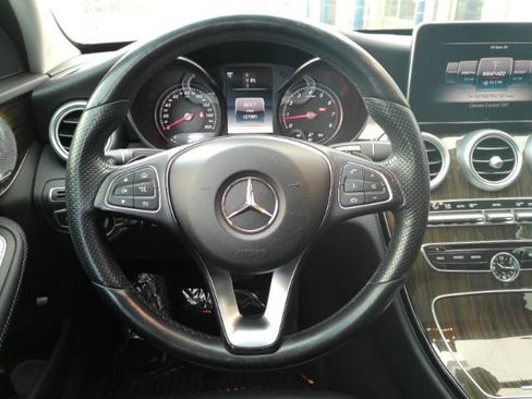 Used 2016 Mercedes-Benz C 300 4MATIC Sedan image 23