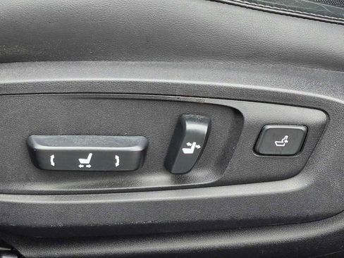 Used 2013 Lexus ES 350 w/ Ultra Luxury Pkg FWD image 21
