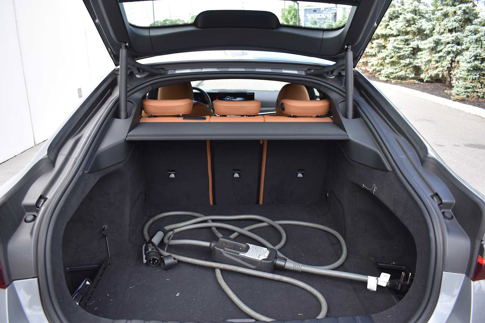 Used 2024 BMW i4 eDrive35 w/ Convenience Package RWD image 8